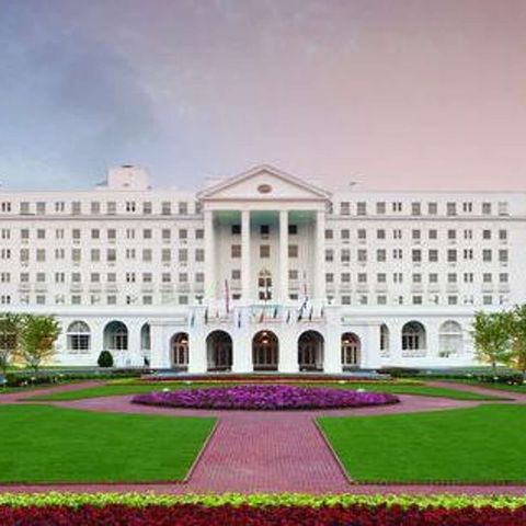 Uncovering the Rich History and Luxuries of the Greenbrier Resort: From Healing Springs to Cold War Bunkers