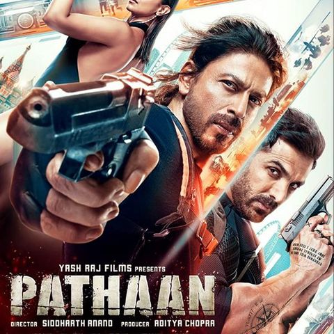 Pathaan Controversy-'पठान’ की रिलीज पर तोड़े पोस्टर, विश्व हिंदू परिषद और बजरंग दल ने किया विरोध! SRK