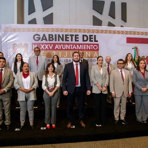 No a la corrupción afirma Burgueño al presentar su gabinete