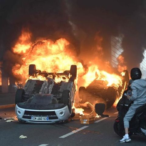 🔎 IL FOCUS DEL 01/07/2023 - FRANCIA RISCHIO GUERRA CIVILE? CORSI E RICORSI STORICI