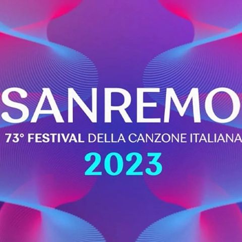 Luciano Pazzaglia commenta come ospite da Radio Arancia Television la serata finale di Sanremo 2023