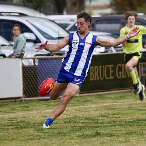 Scotty Grigg delivers the Ouyen United Kangas footy report on the Flow Friday Sports Show
