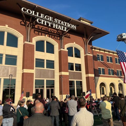 College Station Dedicates New City Hall and Seal