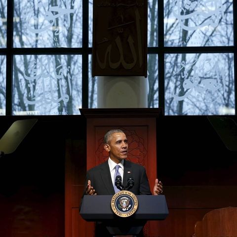 President Obama Makes 1st Visit to U.S. Mosque