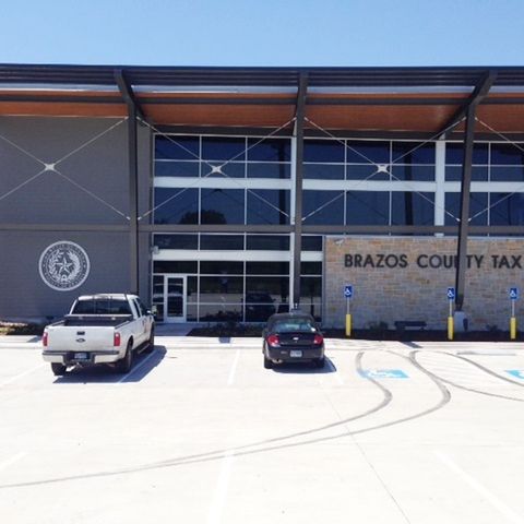Brazos County tax office lobby and drive thru are closed to customers on Thursday, August 13 2020
