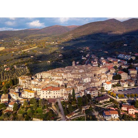 Montecchio un castello tra i boschi (Umbria - Borghi più Belli d'Italia)