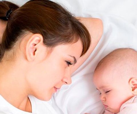 Aprendiendo a Ser Mamá - Los Primeros Días del Bebé en Casa