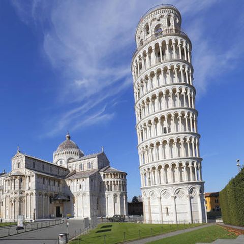 Lo zaino per 'volare' su Torre di Pisa, il sogno di Margherita