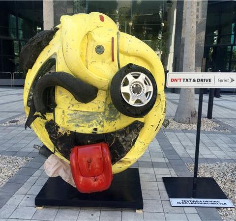 Sprint Unveils Car Crash Sculpture 2 Deter Miami's Texting Drivers @AlmaAgency