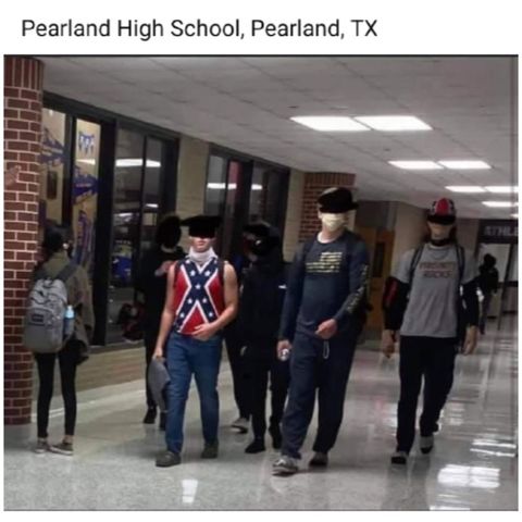 High School students & Confederate Flag