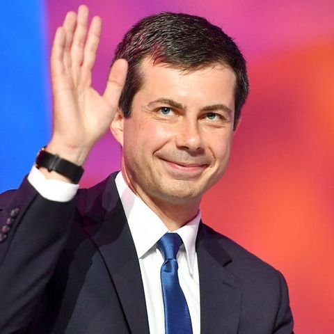 Episode 821 | Mayor Pete is Out | Biden: "No We Can't" | Class Divisions in Democratic Party