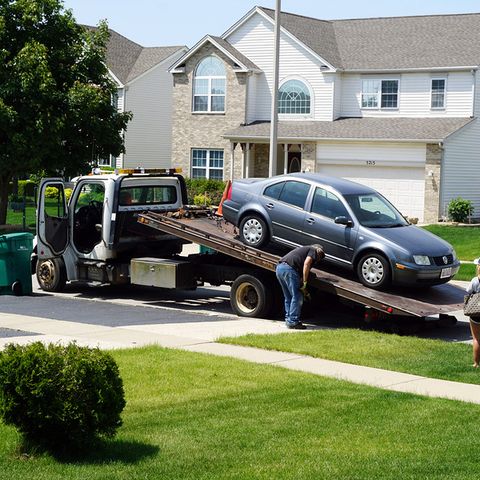 Why a Tow Truck Service is a Great Friend?