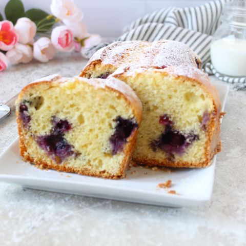 Plumcake allo yogurt e mirtilli