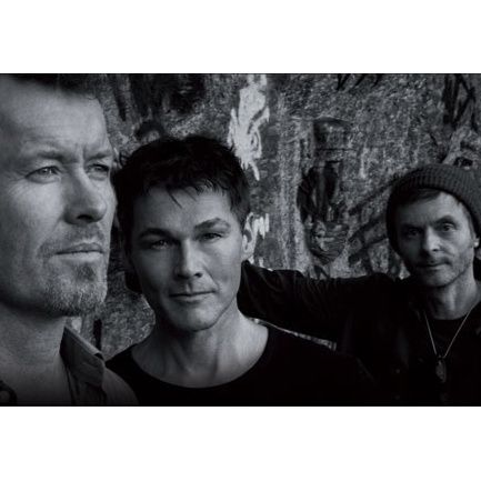 a-ha. Parliamo della band synth pop norvegese, attiva dal 1982, e di "Hunting High and Low" dell'85, la title track estratta dal primo album