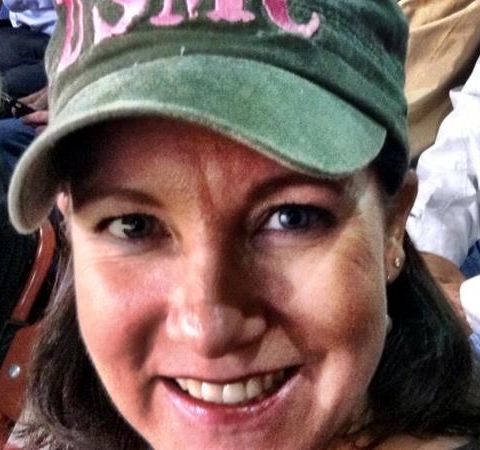 Military Life Radio - Interview with Larissa Traquair @Gr8tfulChickRis