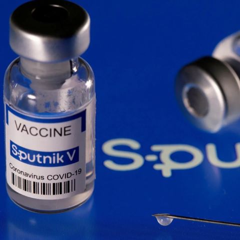 A finales de junio comenzará envasado de vacuna Sputnik en México