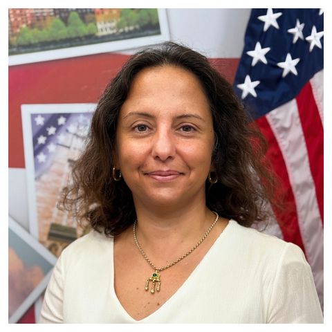 Aslı Özelli