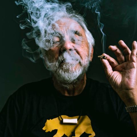 #438: The War On Drugs, The Prison Industrial Complex and The Power Of The Human Spirit with Tommy Chong