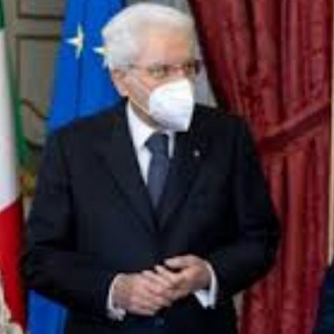 Draghi e Mattarella salvano l'Italia