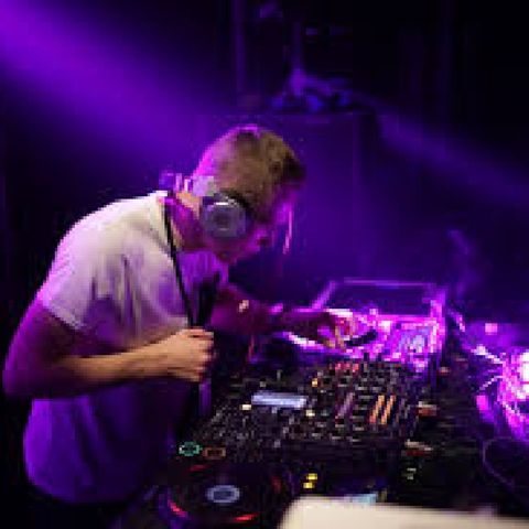 Dj