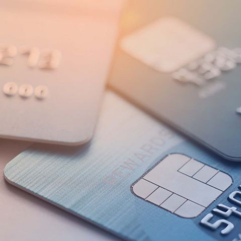 I vantaggi delle carte di pagamento: verso un mondo cashless