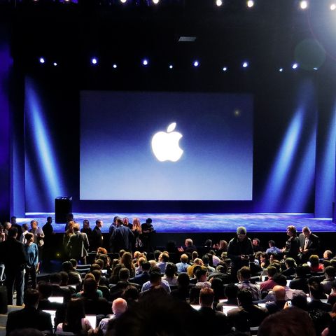 JV opens latest Apple event