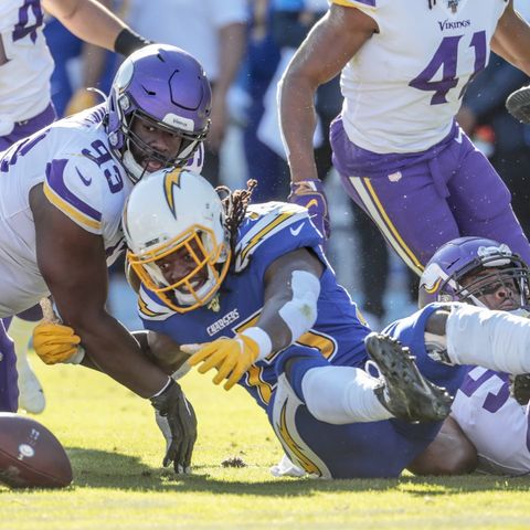 Purple People Eaters: Vikings/Packers Preview! Is Defense Playoff Ready? RB Depth Concern & More!