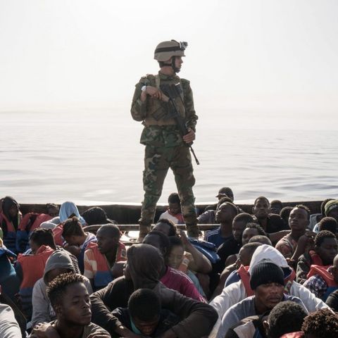 "L'appoggio alla Libia sui migranti è un crimine di guerra"