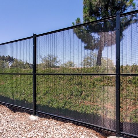 Mesh Fencing V/S Steel Palisade Fencing: Which is the best?