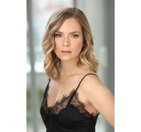 Christmas MuVies Spotlight - Special Guest - Cindy Busby - Actress
