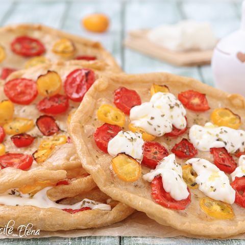Pizzette con fogli di riso
