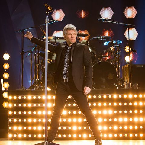 Bon Jovi Accepting Icon Award