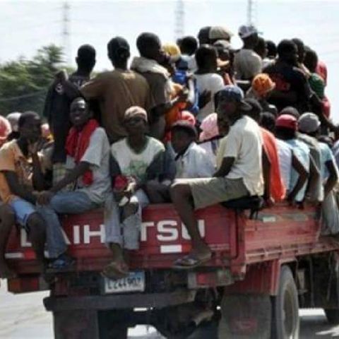 [AUDIO] Migración detiene a cientos de haitianos