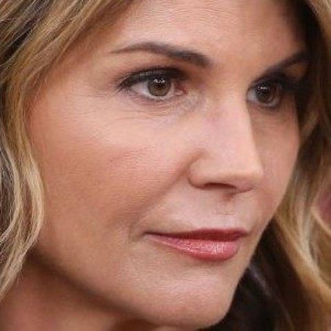LORI LOUGHLIN COULD FACE PRISON TIME: Sanders to release tax records #MAGAFirstNews with @PeterBoykin