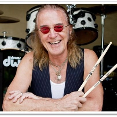 INTERVIEW WITH ROGER EARL OF "FOGHAT" ON DECADES WITH JOE E KRAMER