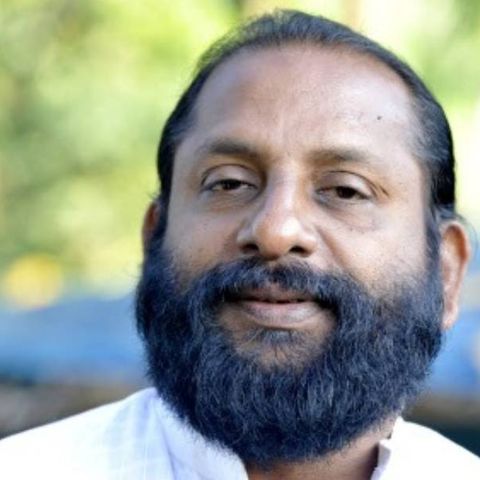 സ്റ്റേജില്‍ ചിരിക്കാതിരിക്കാന്‍ ഈര്‍ക്കിലി കടിച്ചുപിടിച്ച കാലം: നന്ദുപൊതുവാള്‍