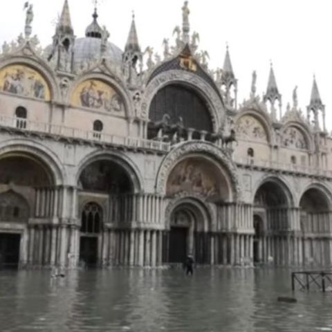 #praga Venezia distrutta!