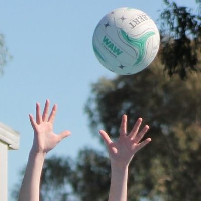 Western Eyre Netball icon Rehanna Freeman discusses the latest action on the Flow Friday Sports Show