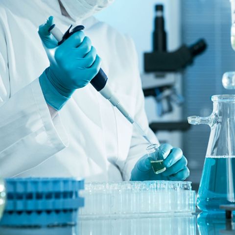 Contratto chimici: storia di virtuose relazioni industriali e quelle insidie all’orizzonte del rinnovo, di Massimo Mascini