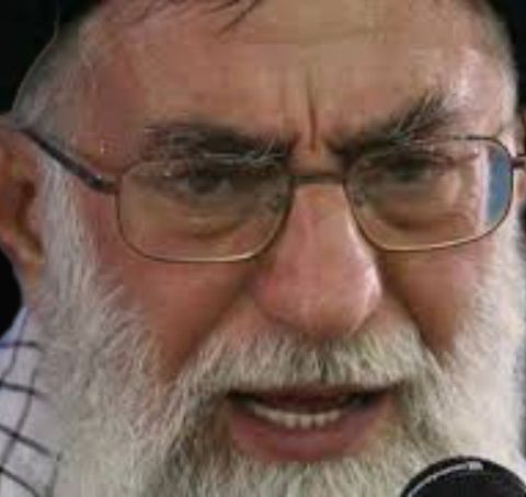 Ayahtollah Khamenei Rebuffs U.S. in Rare Friday Sermon