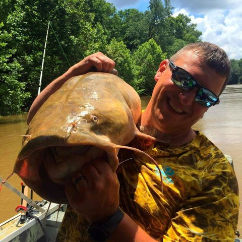 Ohio River Catfish with Muskrat Adventures