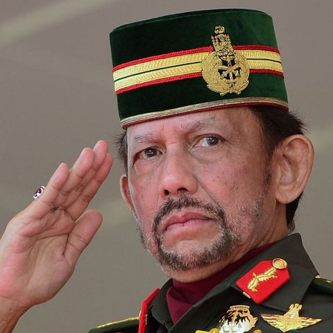 Brunei legalises stoning and whipping gay people