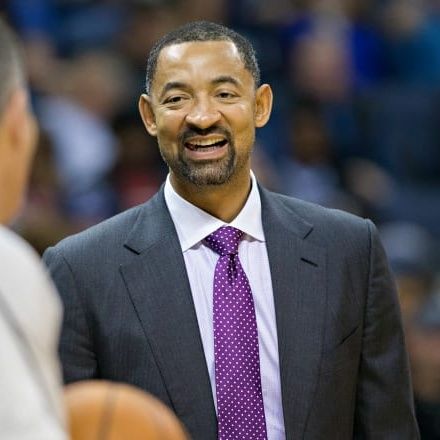 Juwan Howard to Michigan, Tigers Hitting Woes, & “Social Medialess” Eric Ebron