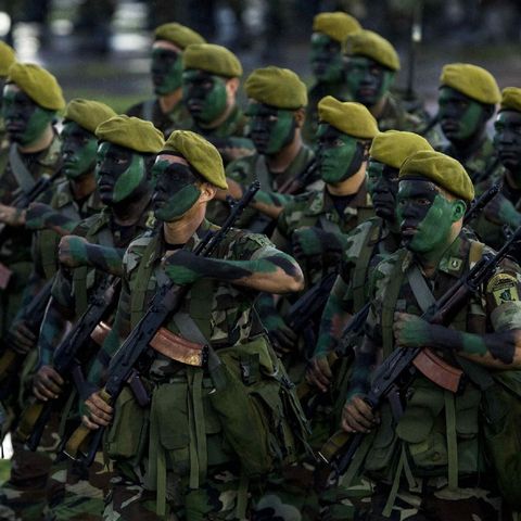 Ejércitos de Centroamérica en peligrosos juegos políticos