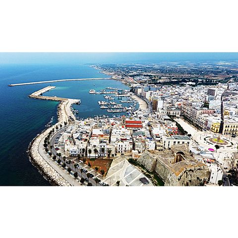 Stazione di Mola di Bari - Ferrovia del Gusto Bari-Lecce (Puglia)