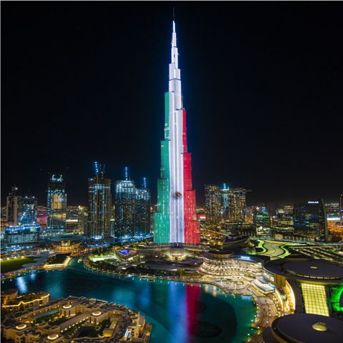 Iluminan al Burj Khalifa con bandera de México