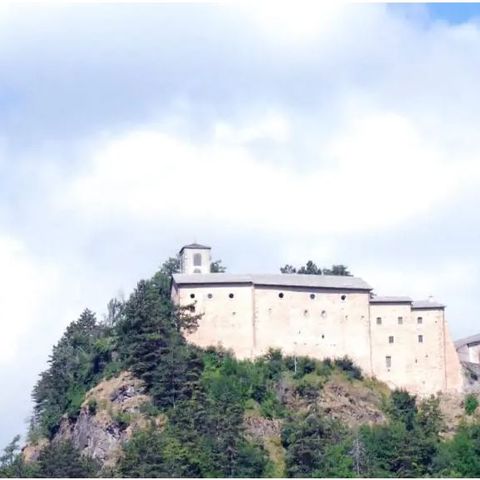 Il borgo di Rocca Pelago, sede dell'elisir di lunga vita?