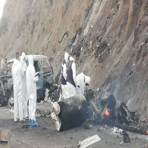 13 los muertos por explosión de pipa en la autopista Tepic-Guadalajara