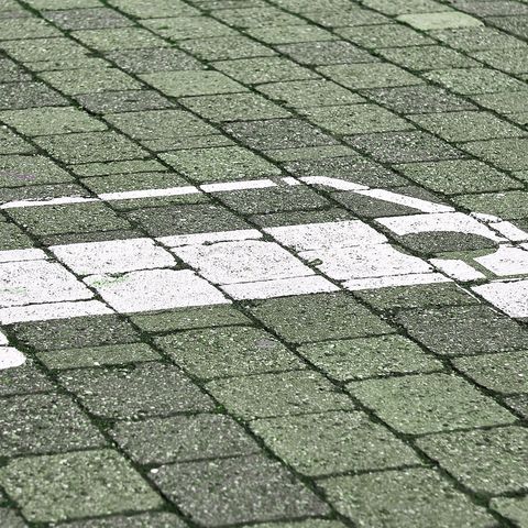 Auto elettriche e pneumatici