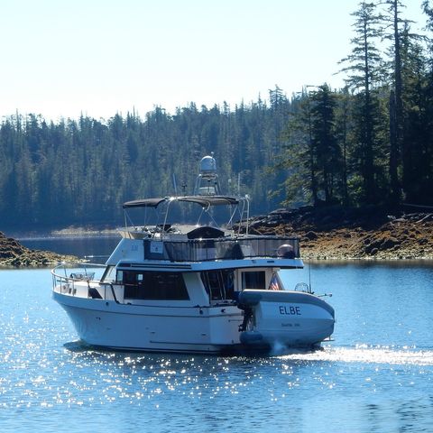 Linda Kissam - Experiencing Alaska by Private Boat